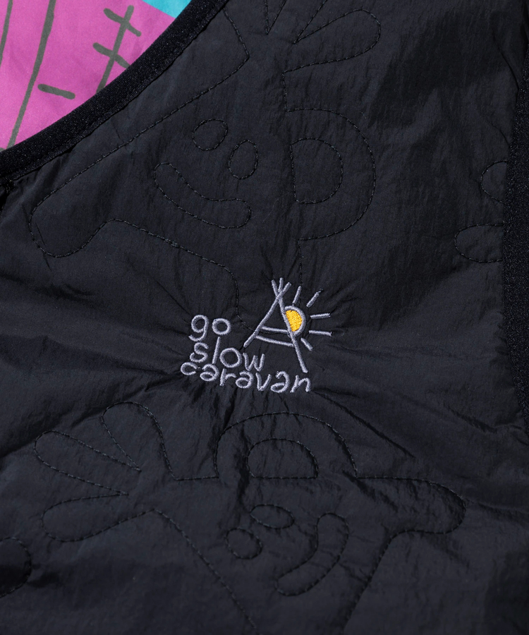 go slow caravan(ゴースローキャラバン) |無地×総柄リバーシブルパディングベスト (MENS)