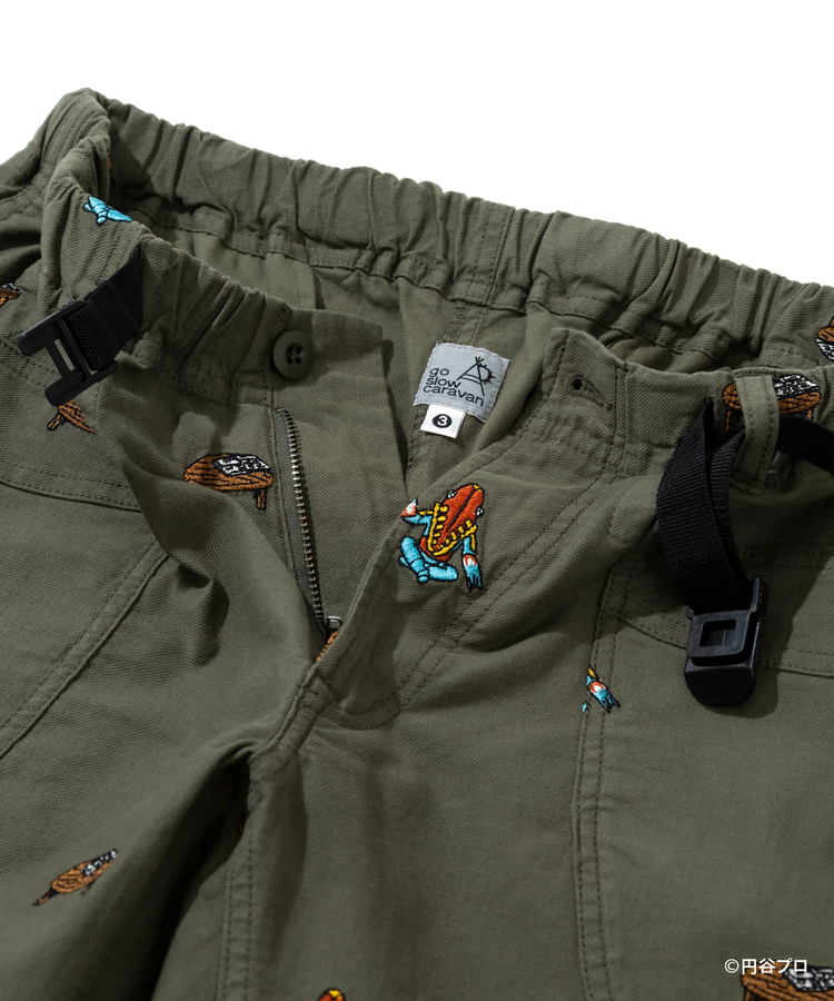 go slow caravan(ゴースローキャラバン) |【ウルトラマン×go slow caravan】ストレッチオックス 怪獣刺繍脇ポケパンツ (MENS)