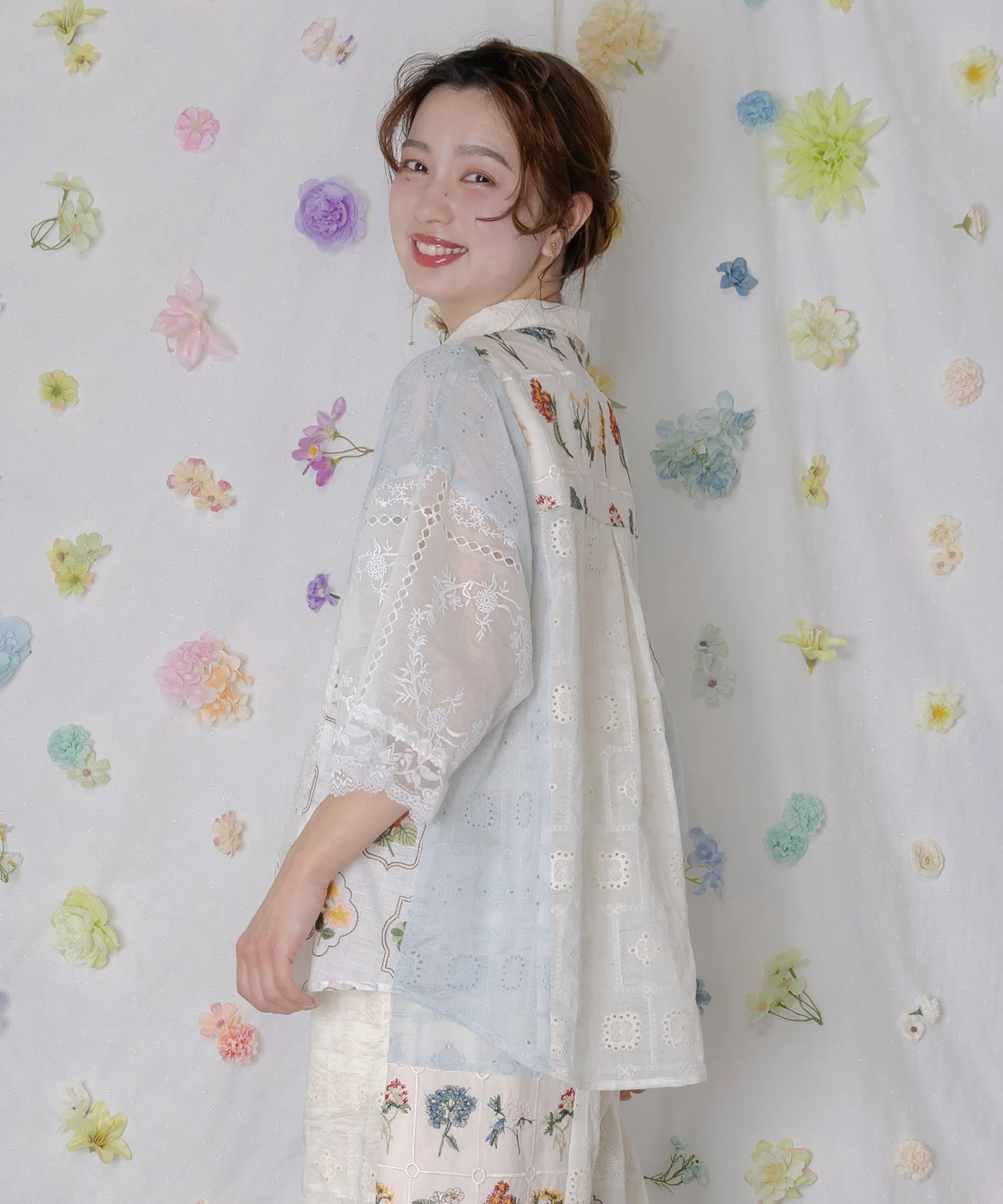 ScoLar/スカラー レース刺繍パッチワークシャツ (WOMENS 