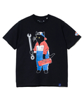 go slow caravan(ゴースローキャラバン) |【NISSAN × go slow caravan】USA/C RALLYメカニック猫Tシャツ (MENS)
