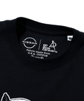 go slow caravan(ゴースローキャラバン) |【NISSAN × go slow caravan】USA/C RALLYメカニック猫Tシャツ (MENS)