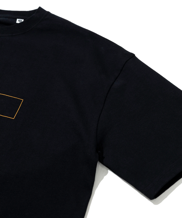 go slow caravan(ゴースローキャラバン) |USA/C スクエアLOGOバックプリントゆったりTEE (MENS)