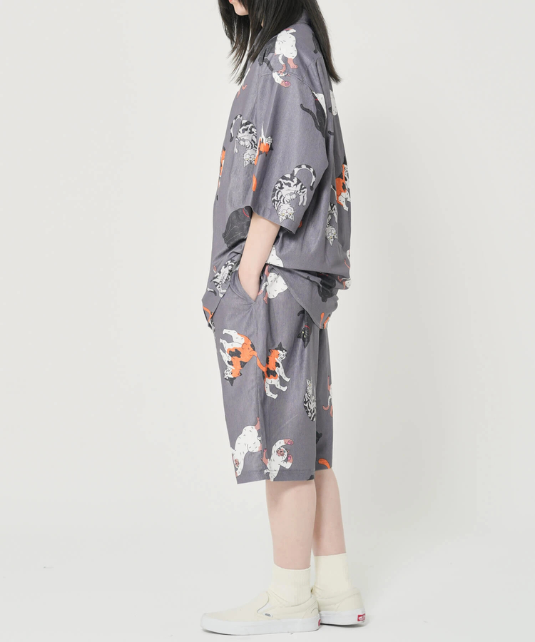 CORISCO(コリスコ) |CORISCOカットサッカー総柄プリント半袖シャツ(MENS)(WOMENS)