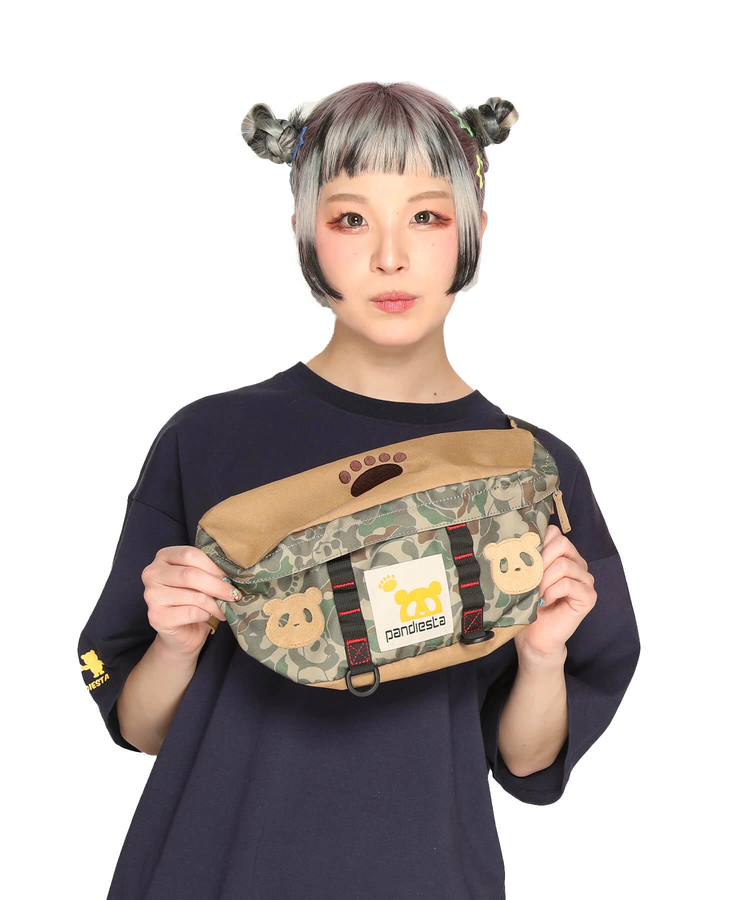 PANDIESTA(パンディエスタ) |SB 熊猫謹製 パンダアップリケ 切替 ２WAY ベルトバッグ(585901 MENS/WOMENS)